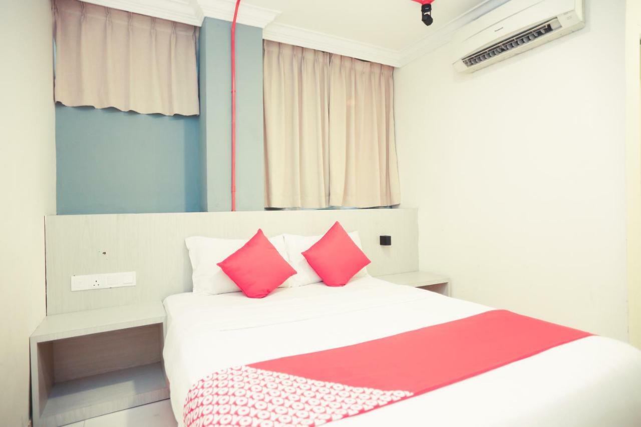 Oyo 727 Hotel Rafflesia Kota Kinabalu Buitenkant foto