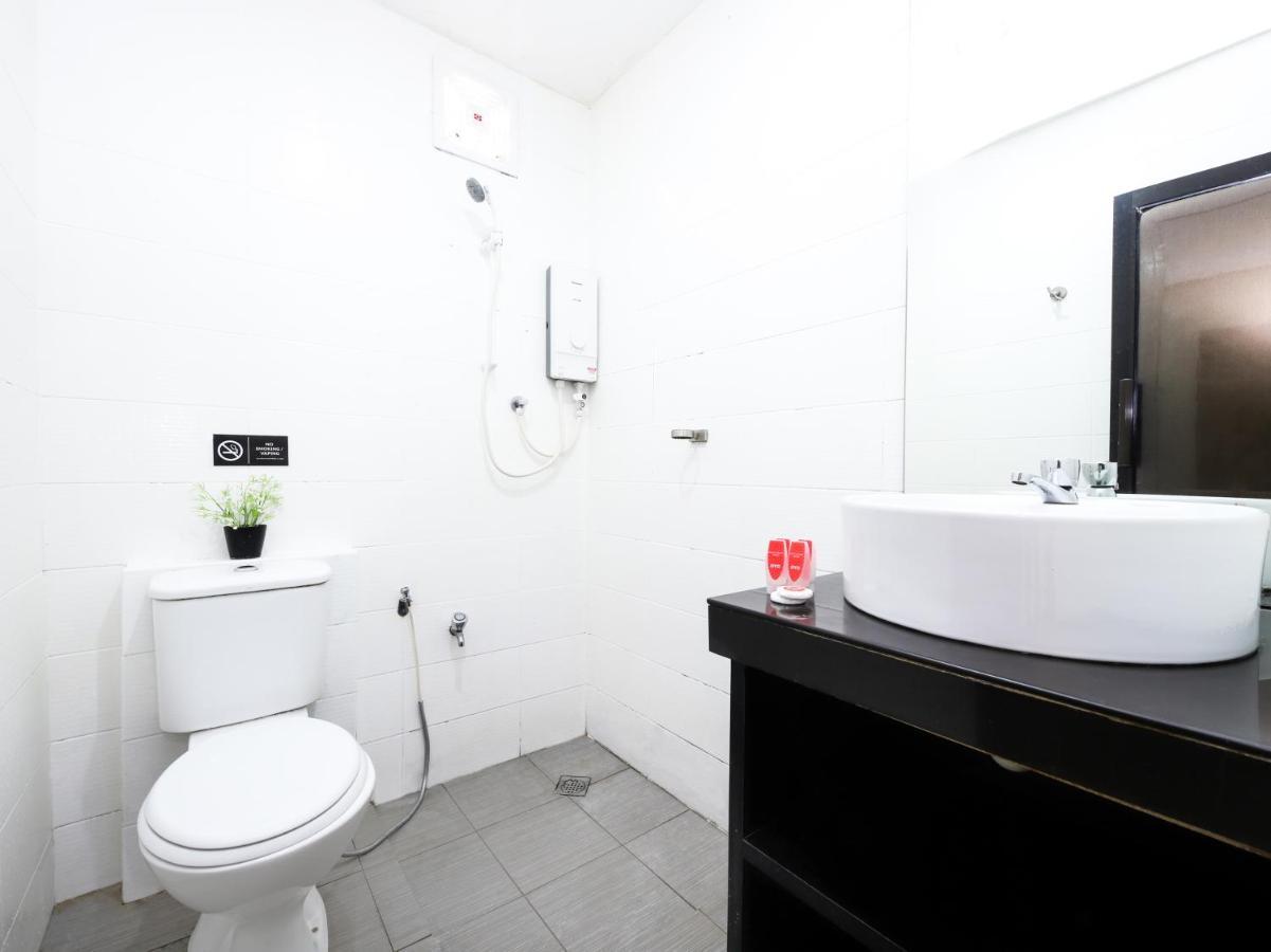 Oyo 727 Hotel Rafflesia Kota Kinabalu Buitenkant foto